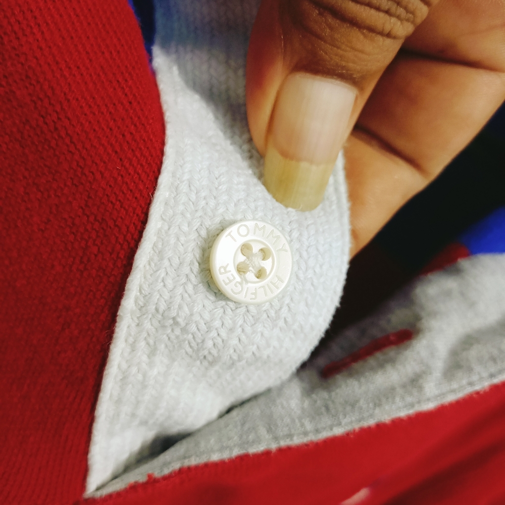 Tommy Hilfiger - Picture 2 of 16